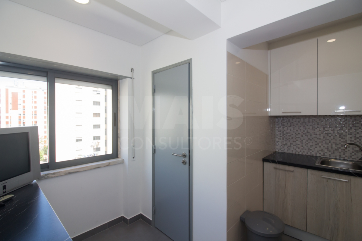 3 bedroom apartment Carregado - Urbanization of Barrada
